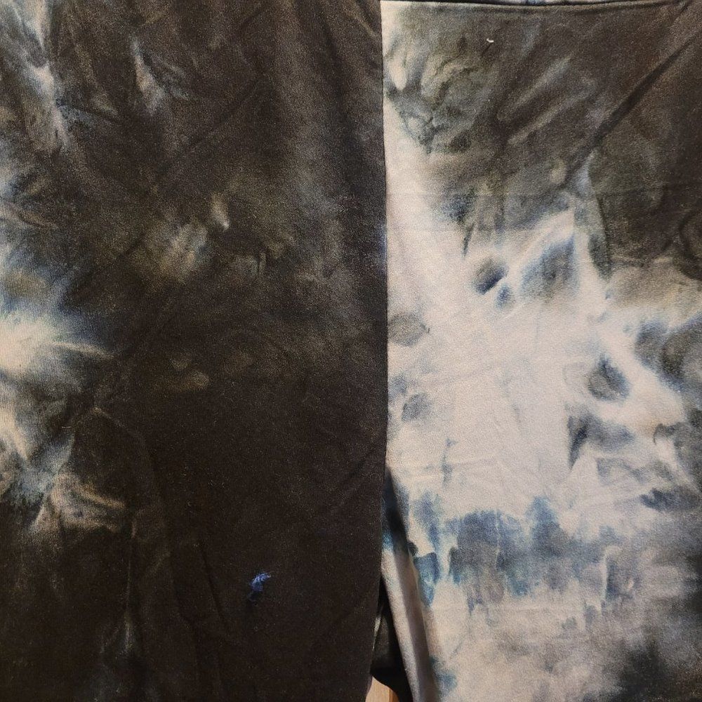 Mlle Gabrielle Womens Blue Tye Dye Tie Ankles Stretch Leggings Sz 2X NWT - Picture 3 of 8